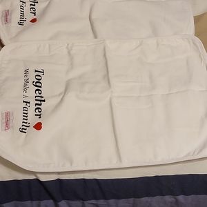2 brand new birping clothes and 5 brand new receiving blankets